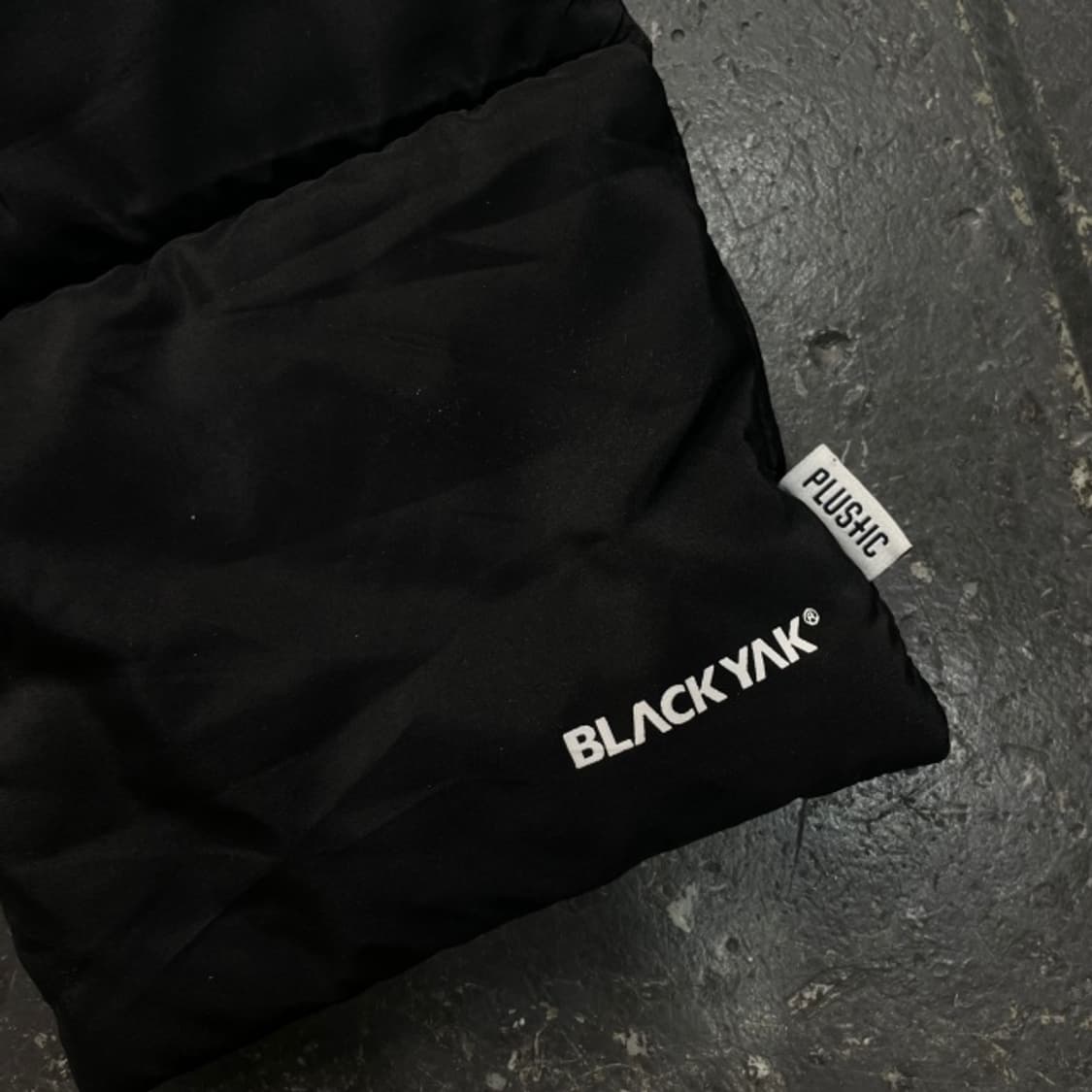 블랙야크 패딩 머플러 상품이미지2