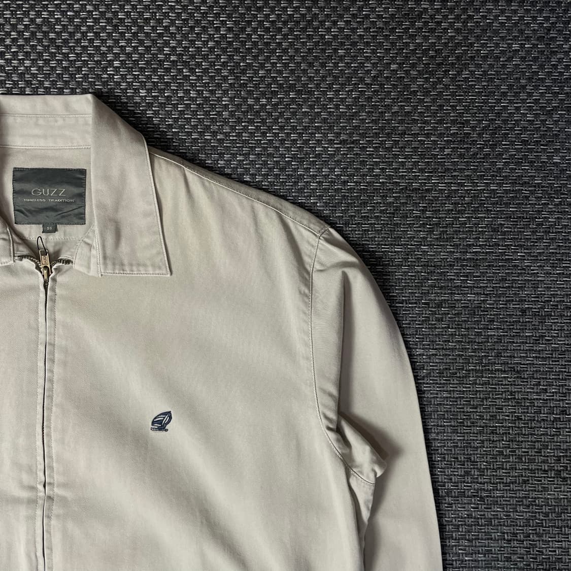 GUZZ 연베이지 자수로고 코튼 스윙 자켓 95 상품이미지3