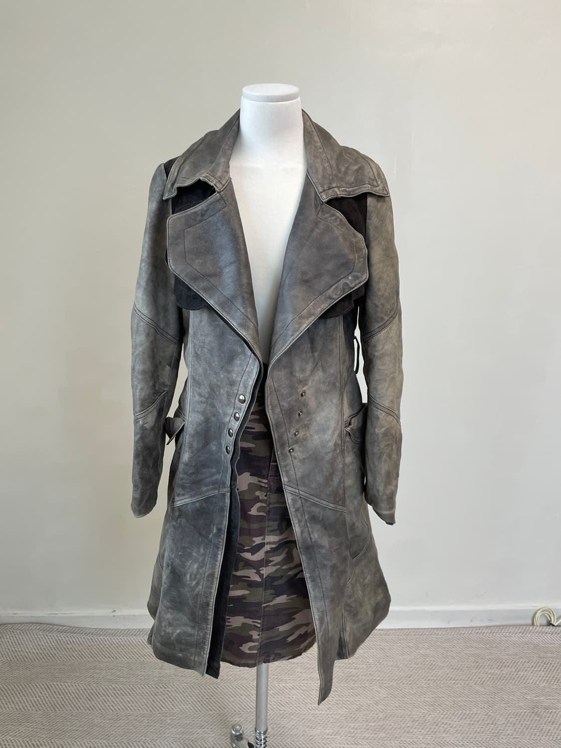 빈티지 그레이 워시드 레더 롱 트렌치 양가죽 코트 J03917 상품이미지2