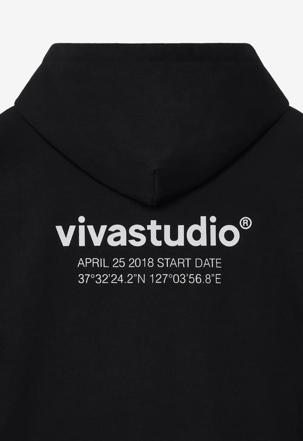 비바스튜디오 LOCATION HOODIE [BLACK] 후드티 상품이미지3