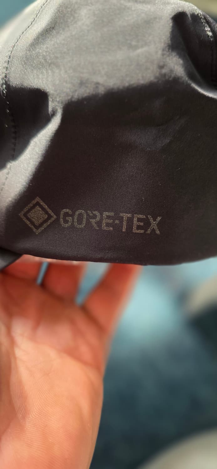 새상품)다이와 D-VEC X 올모스트블랙 고어텍스 상품이미지5