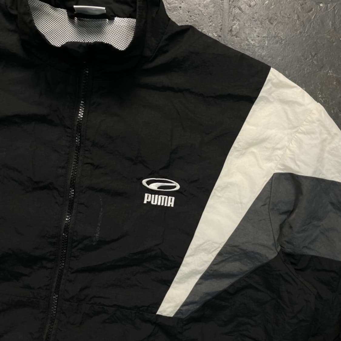 100 푸마 올드스쿨 바람막이  상품이미지2
