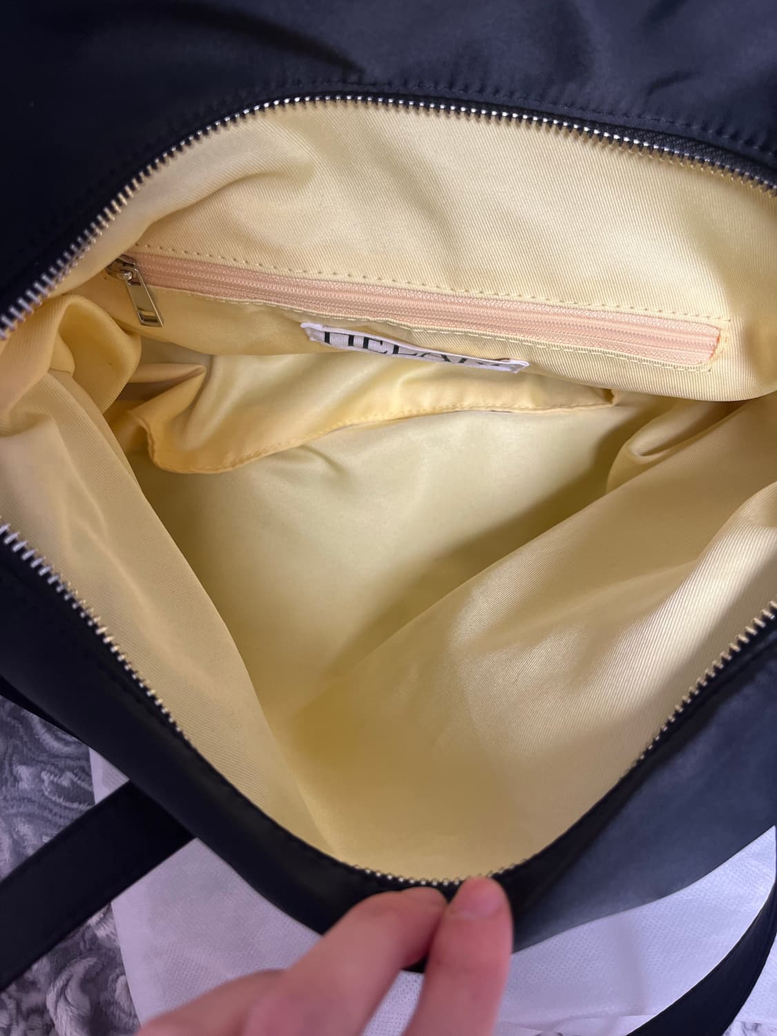 히어리 셔링 더플백 블랙 상품이미지3