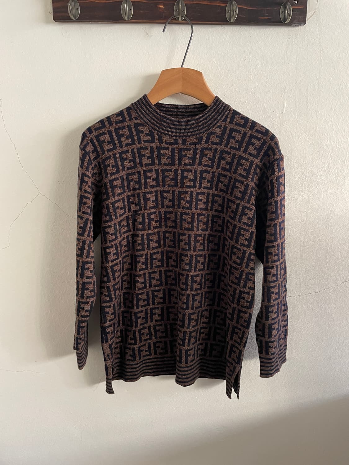 90s 펜디 Fendi 주카 아카이브 니트 스웨터 상품이미지3