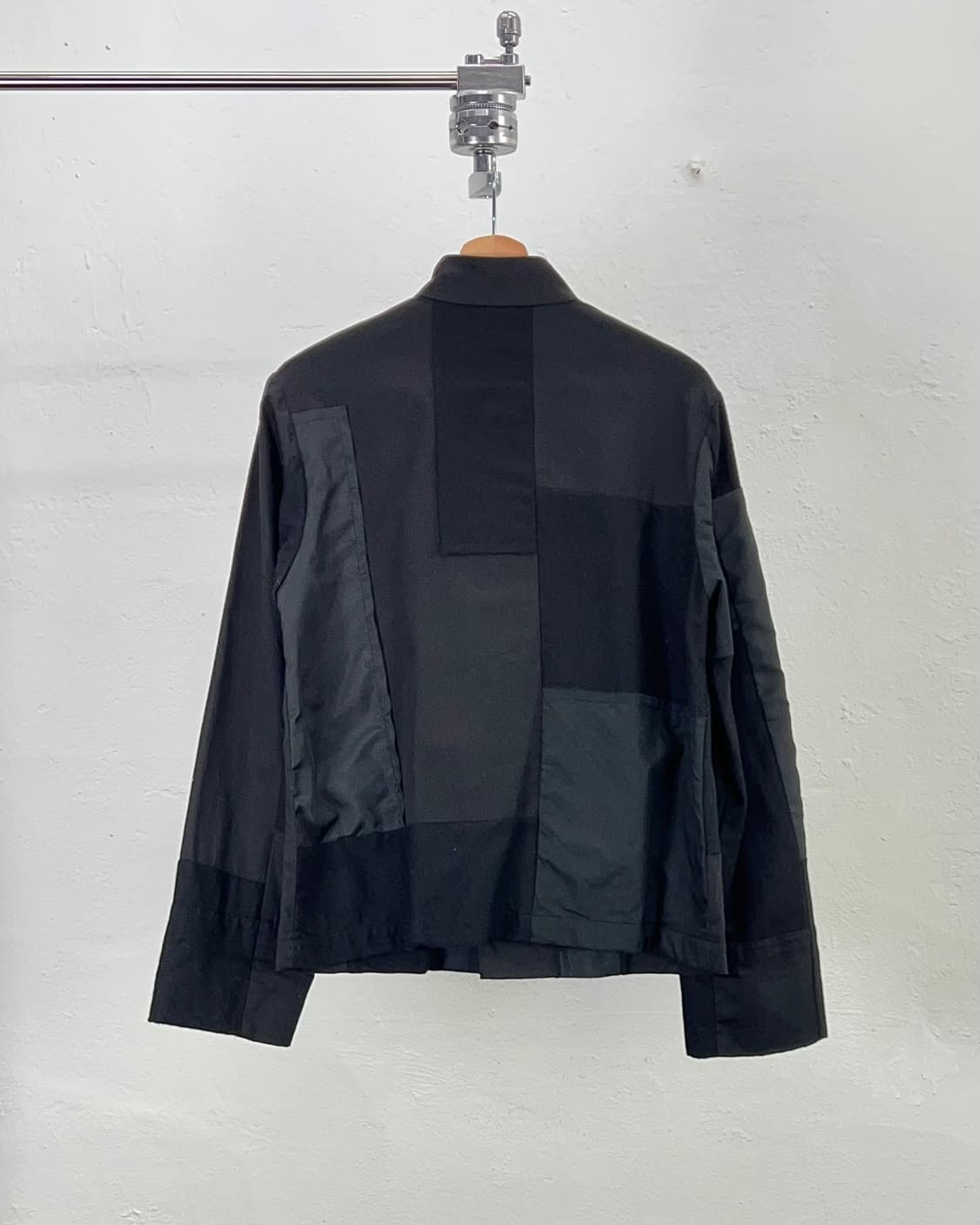 꼼데가르송 블랙 18fw 블랙 패치워크 차이니즈 쿵푸 카라 자켓 상품이미지6