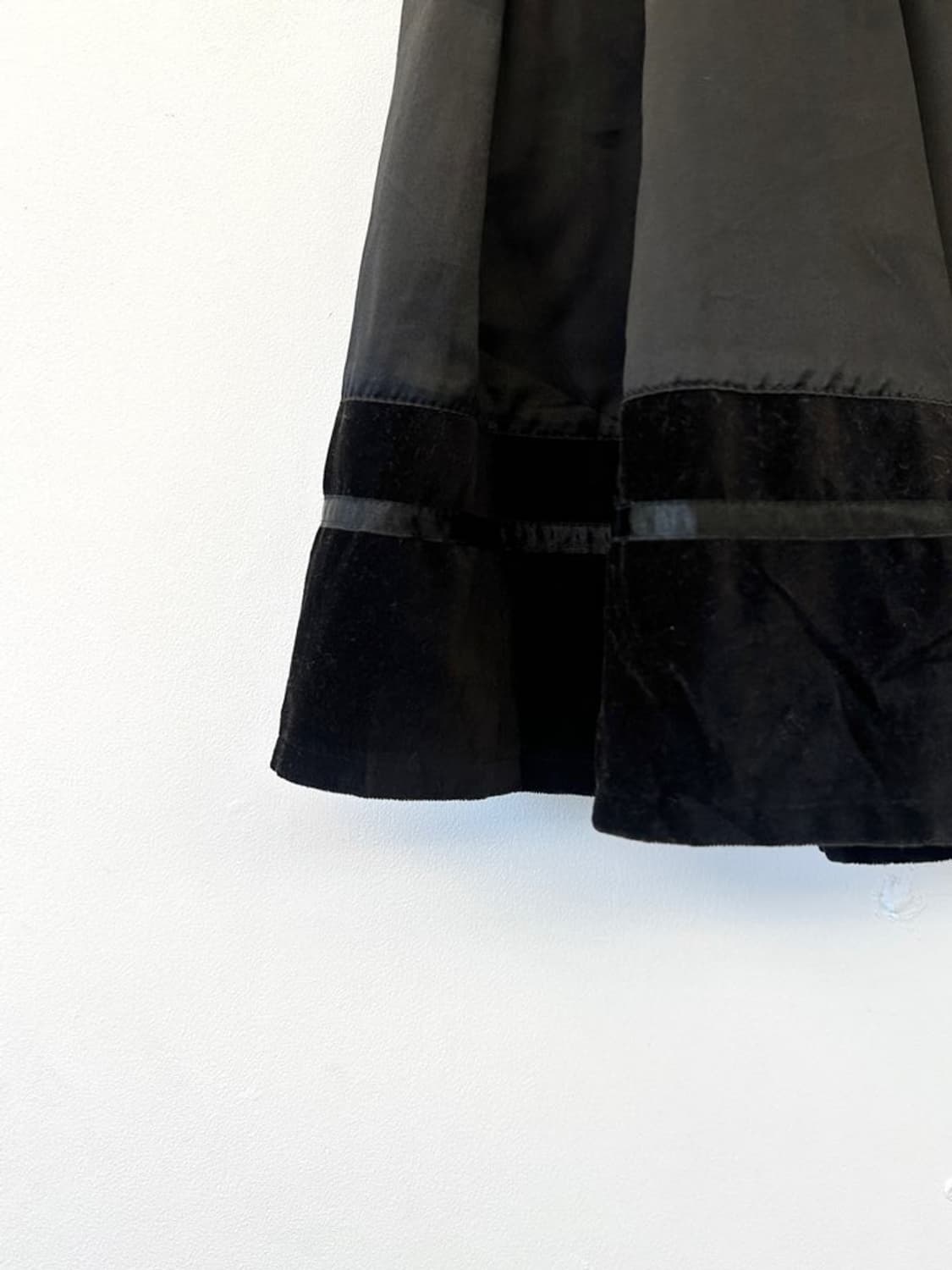 GAMINERIE 3 button suede mix skirt  상품이미지4