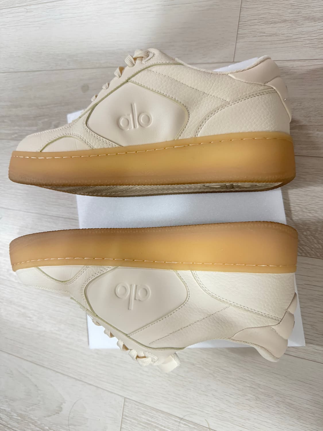 알로 alo 스니커즈 상품이미지3