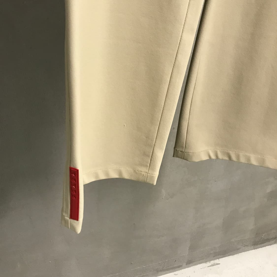 프라다 베이지 슬랙스 48 상품이미지4