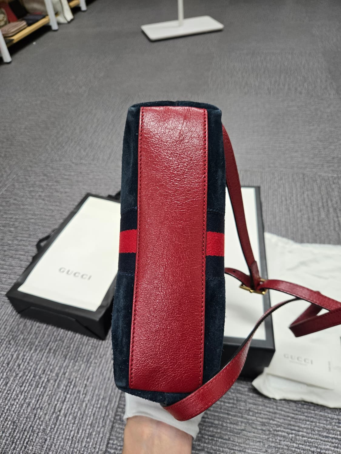 [특가][정품]구찌 오피디아 스웨이드 숄더백 상품이미지6