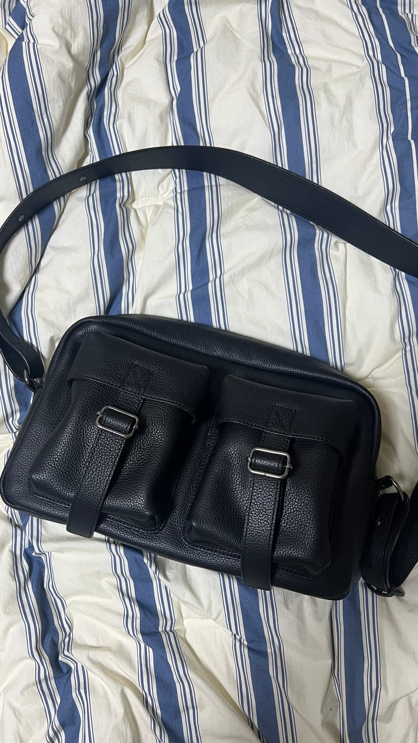 24FW 유스 레더 카메라백 상품이미지2