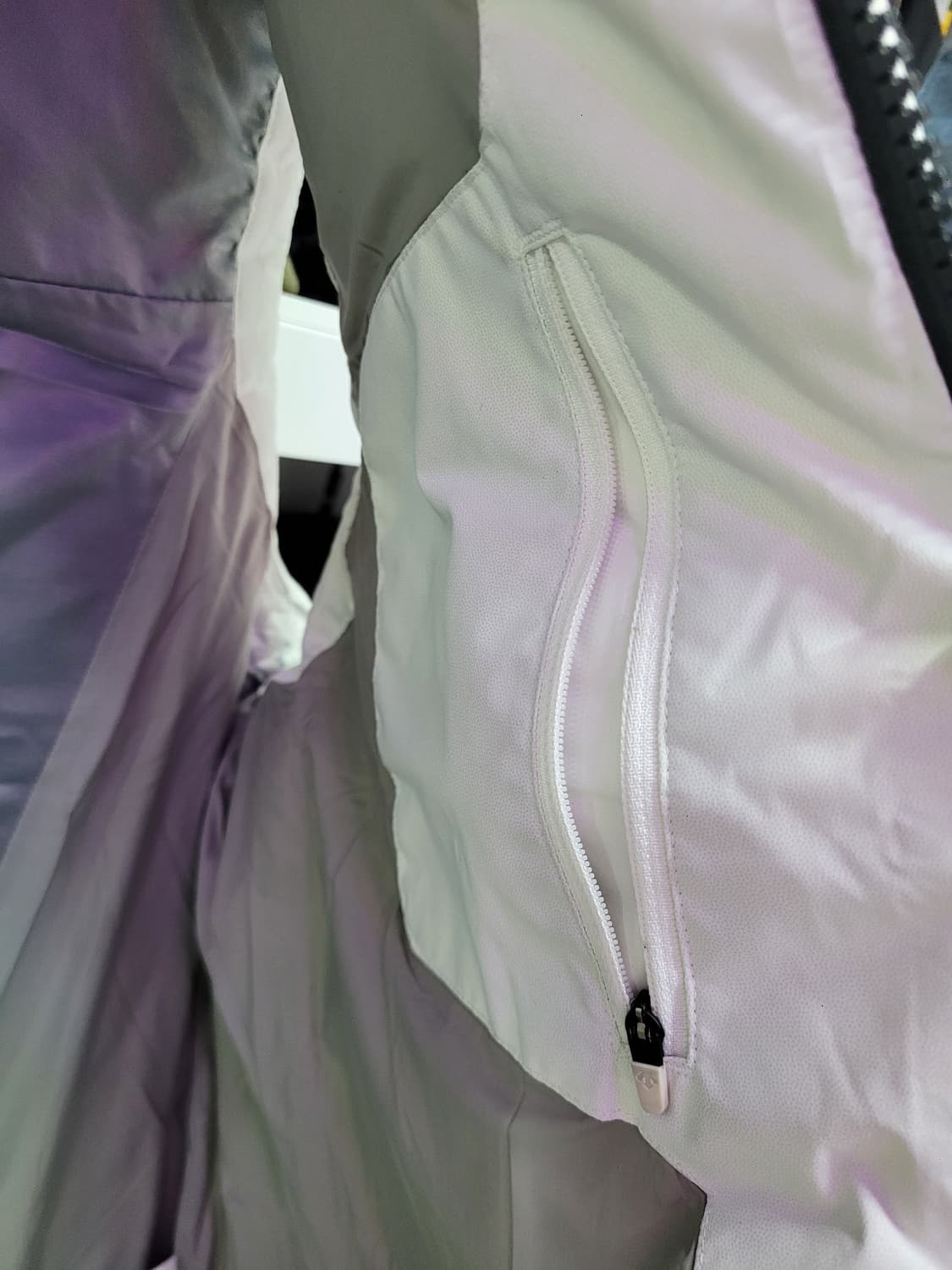 데쌍트 Spain snow 화이트 패딩 조끼 (오리털) 상품이미지4