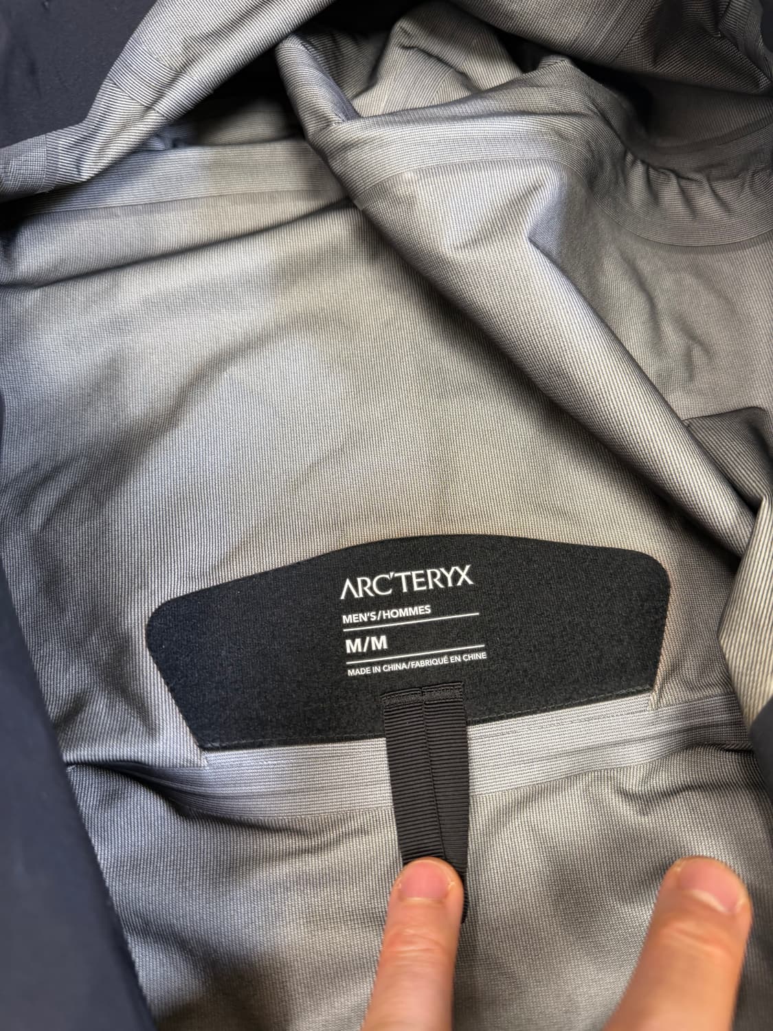 아크테릭스 베타 LT  M 사이즈 블랙 상태 9.7/10  사진찍고 절대 상품이미지7