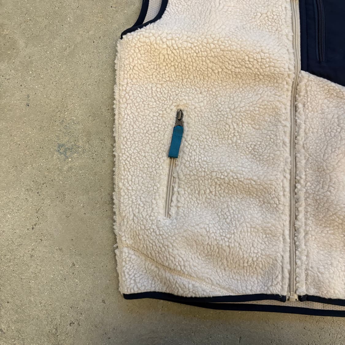 파타고니아 내츄럴/네이비 클래식 레트로 X 베스트 상품이미지3