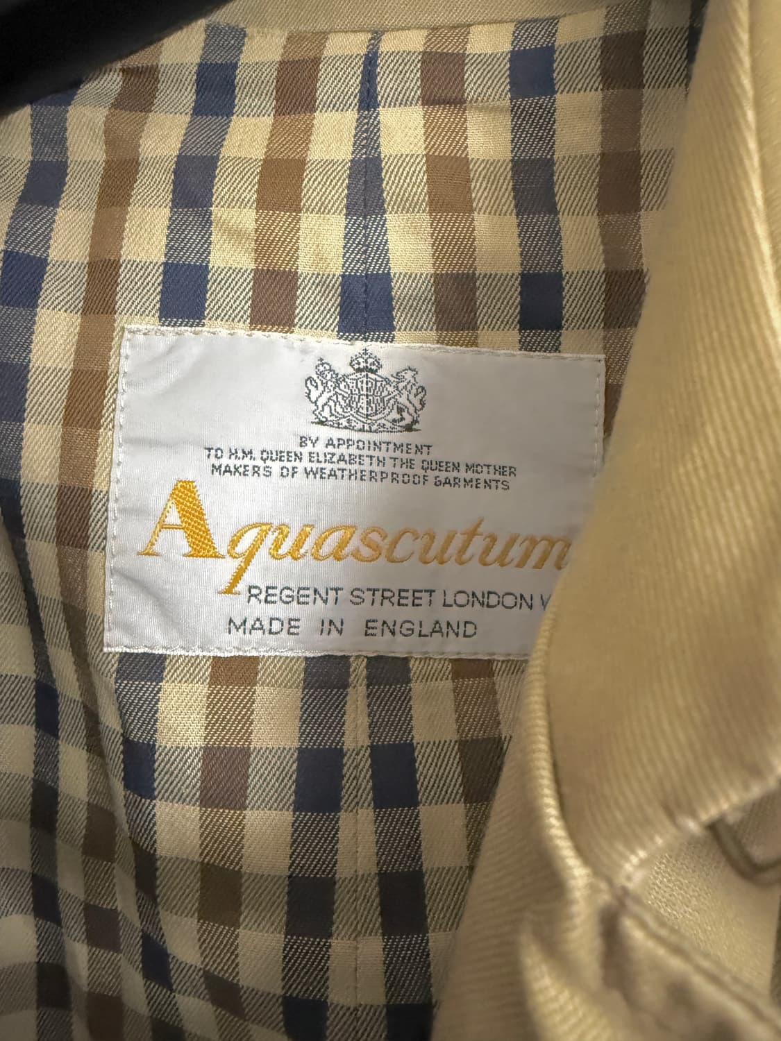 아쿠아스큐텀 트렌치코트 상품이미지3