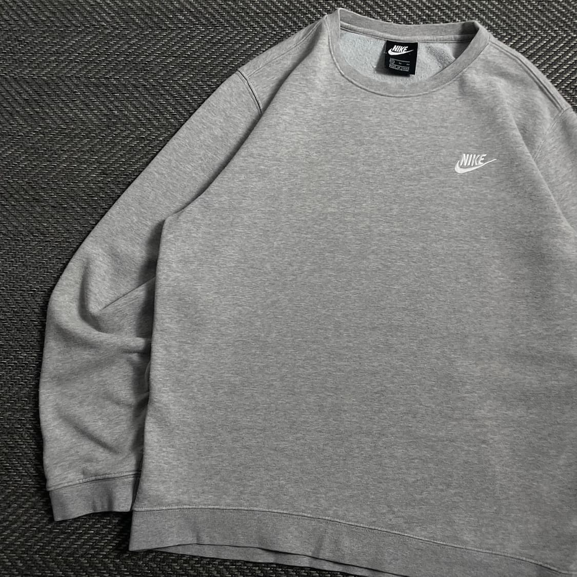 나이키 NSW 자수 로고 크루넥 긴팔 티셔츠o 4595 상품이미지3