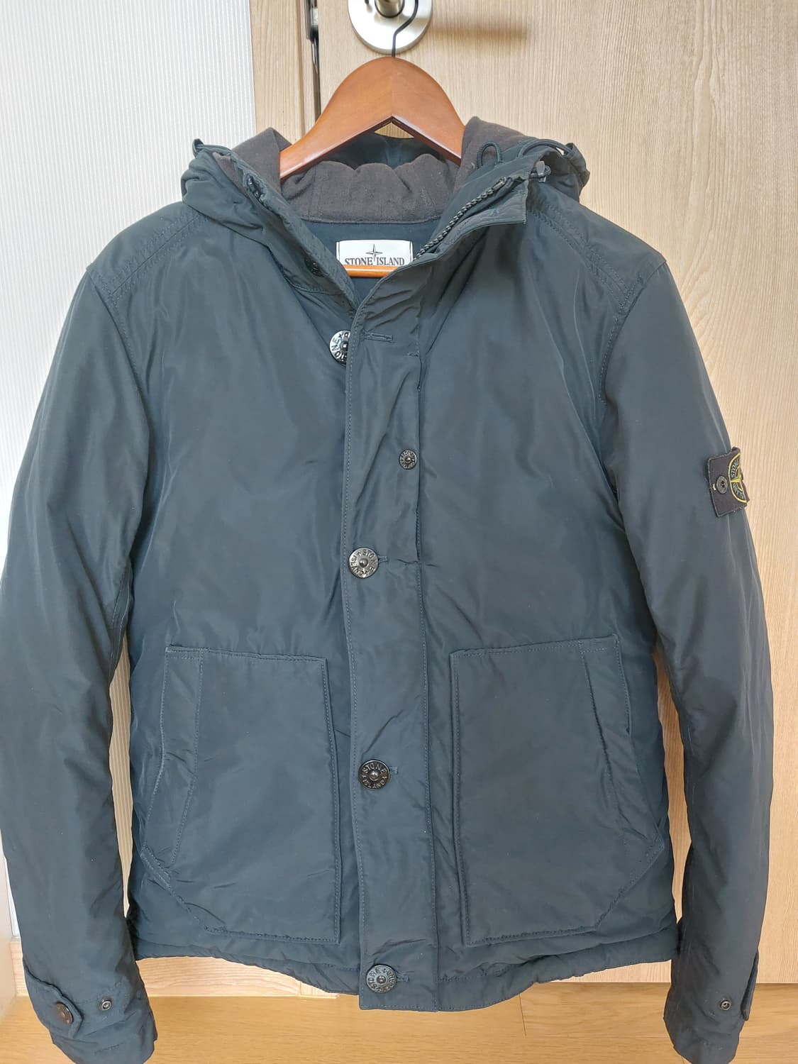 (택포)스톤아일랜드 마이크로랩스 다운패딩 M사이즈 상품이미지1