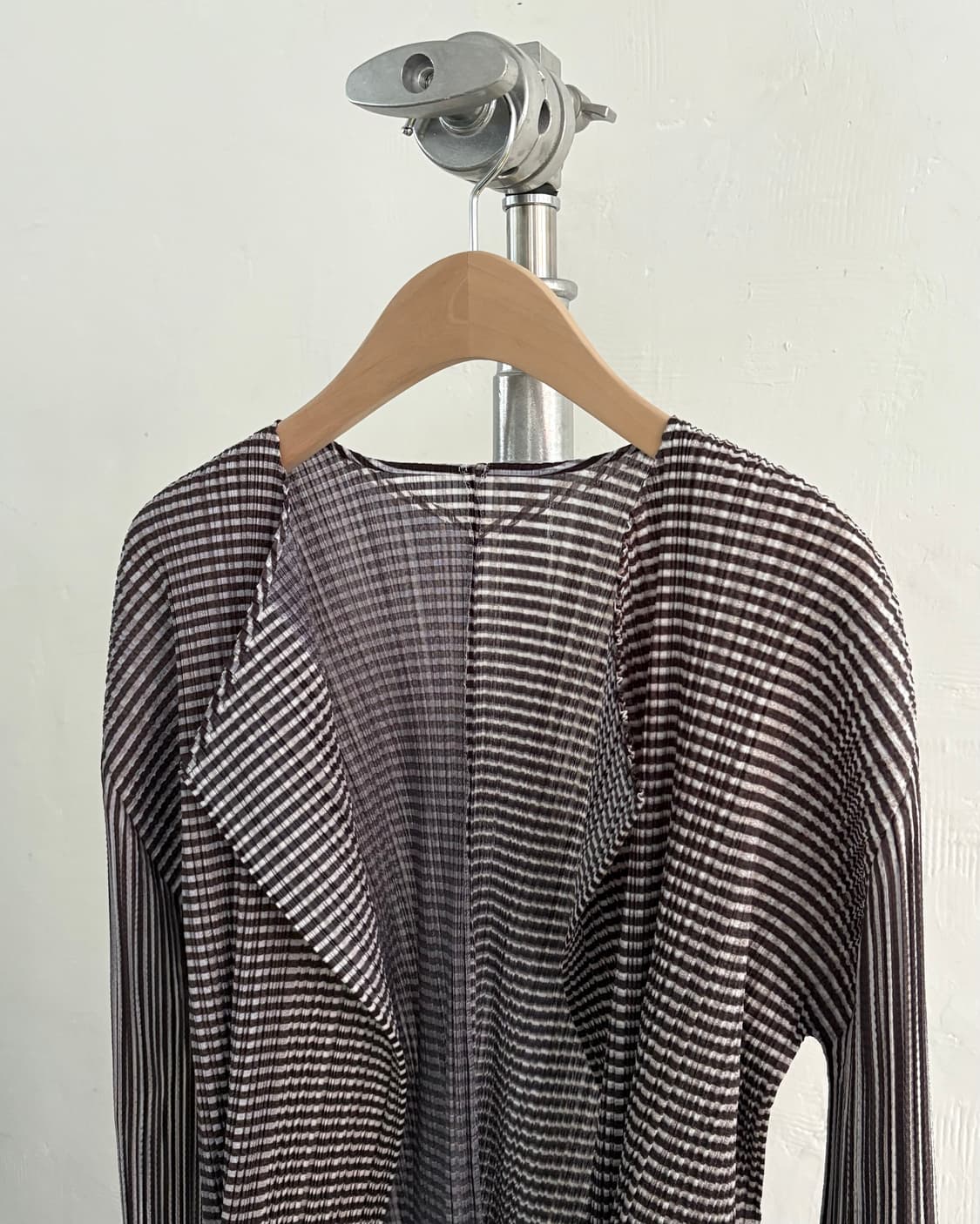 Issey Miyake 플리츠플리즈 스트라이프 오픈 가디건 상품이미지4