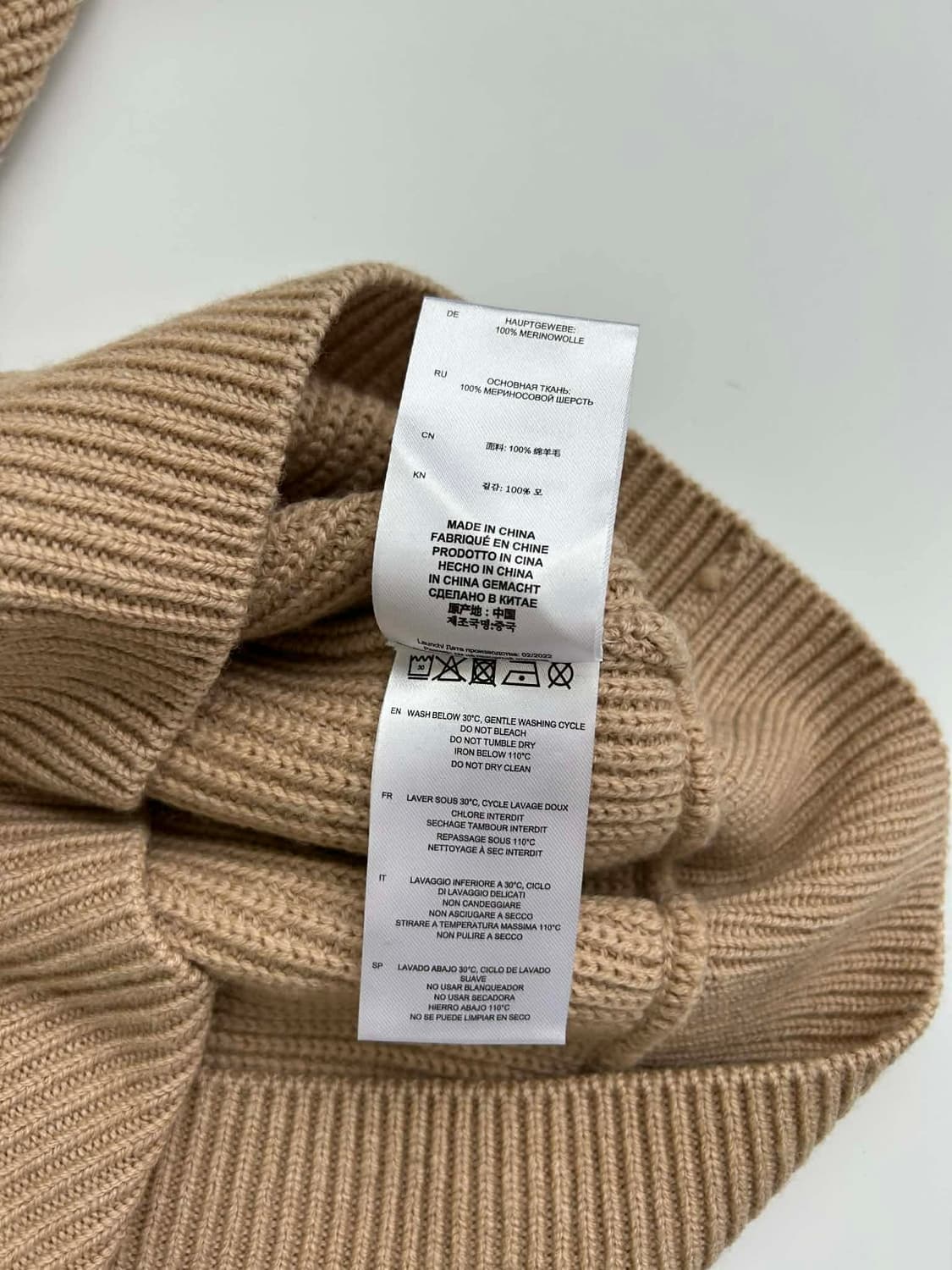 [XS]IRO 이로 22ss 신형 오디나 메리노 울 브이넥 니트 상품이미지6