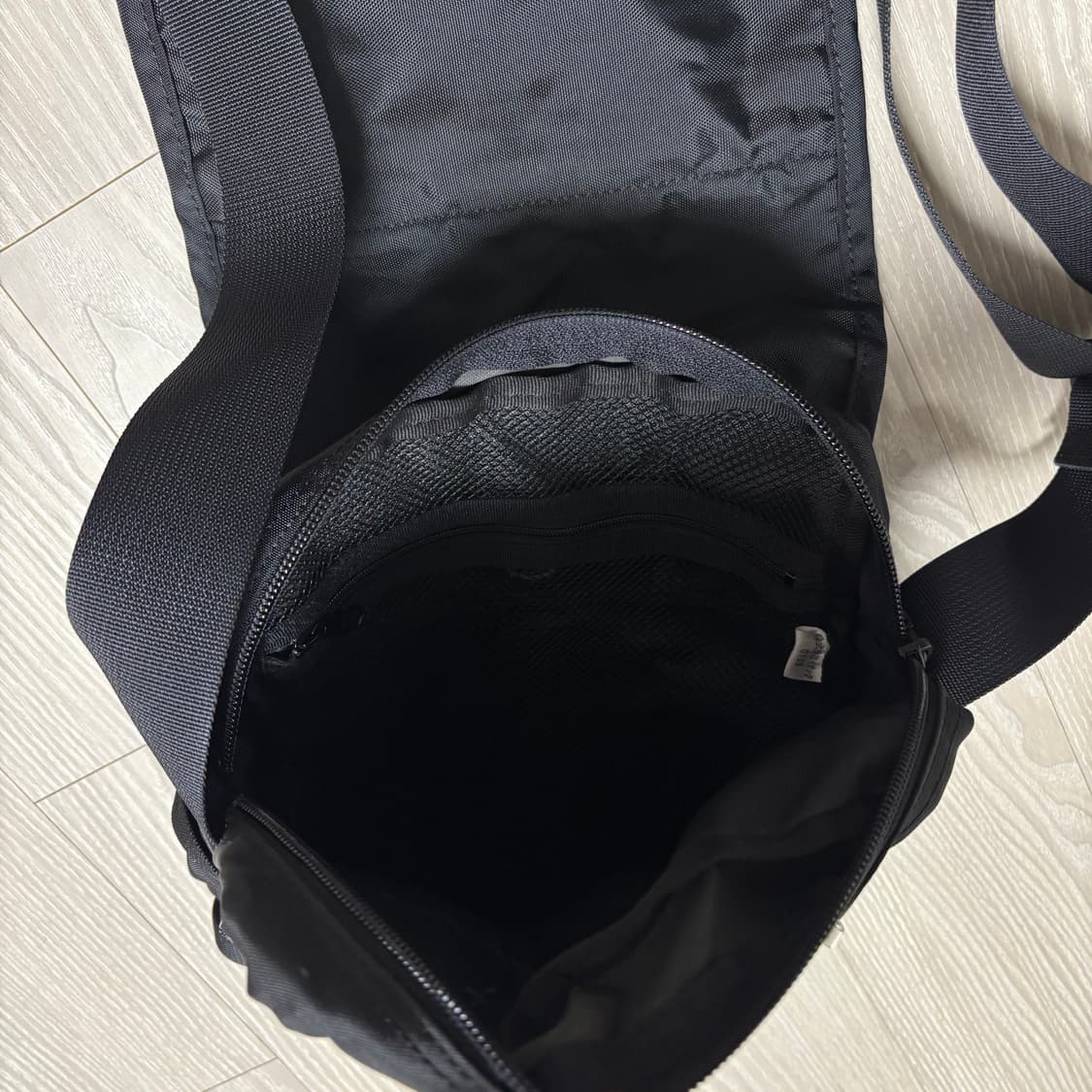 요지야마모토 크로스백 상품이미지5