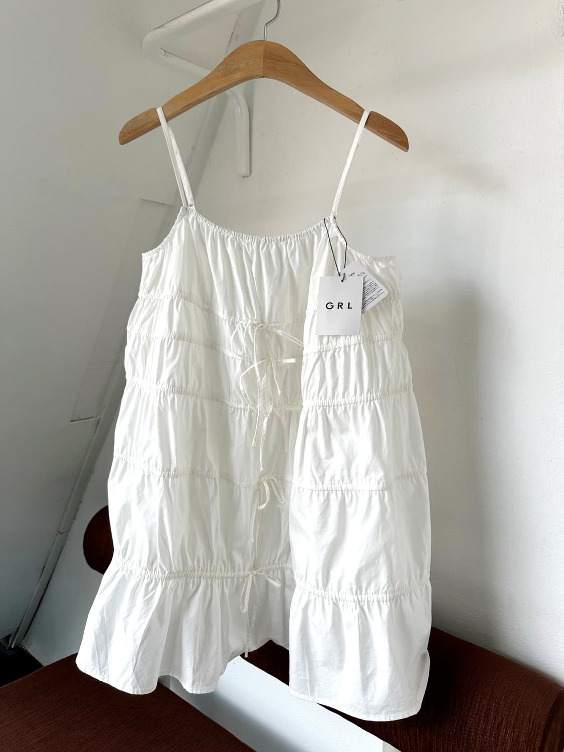 Wide silhouette cotton string sleeveless 상품이미지1