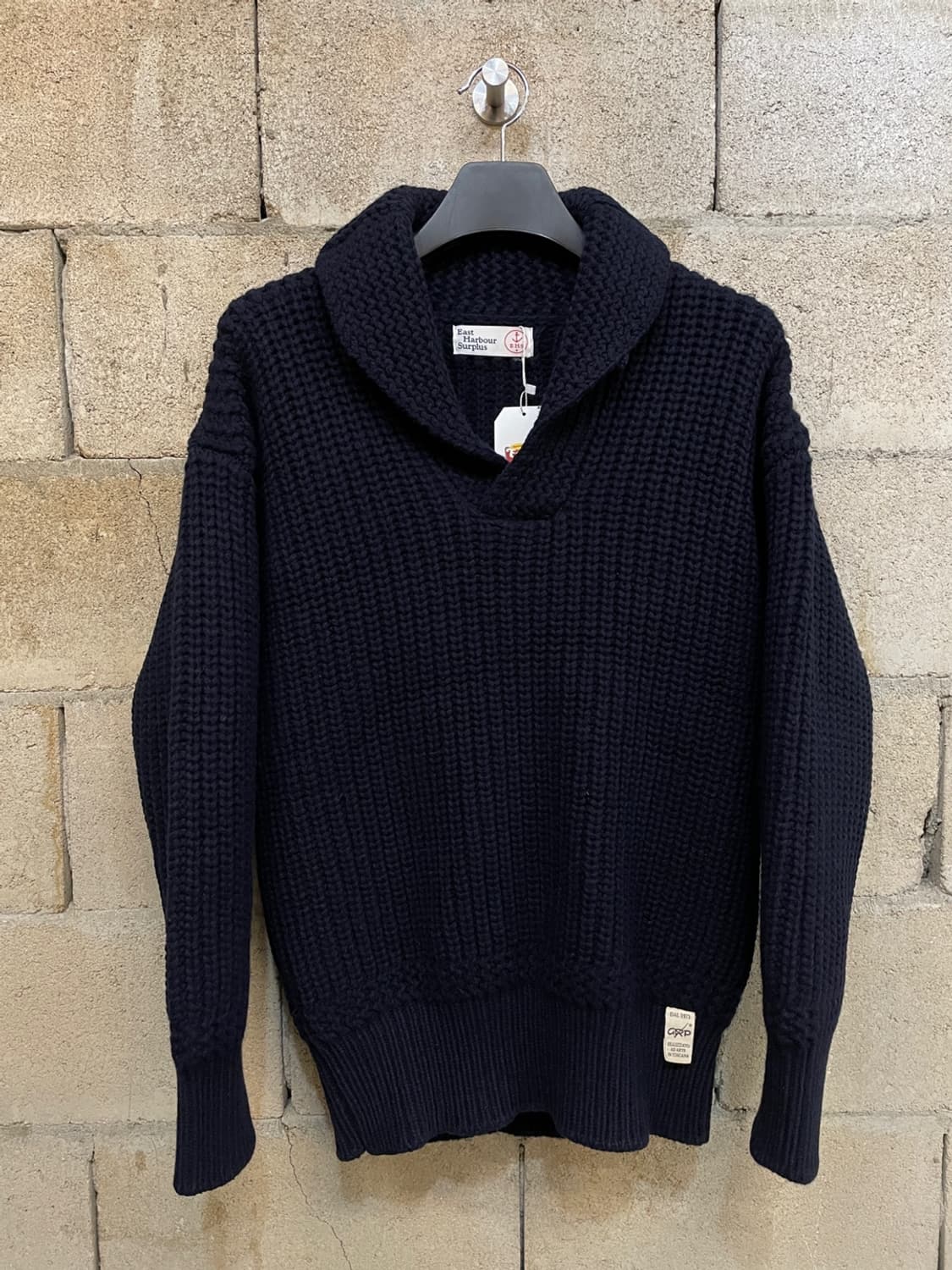 이스트 하버 서플러스 숄 카라 니트  상품이미지1