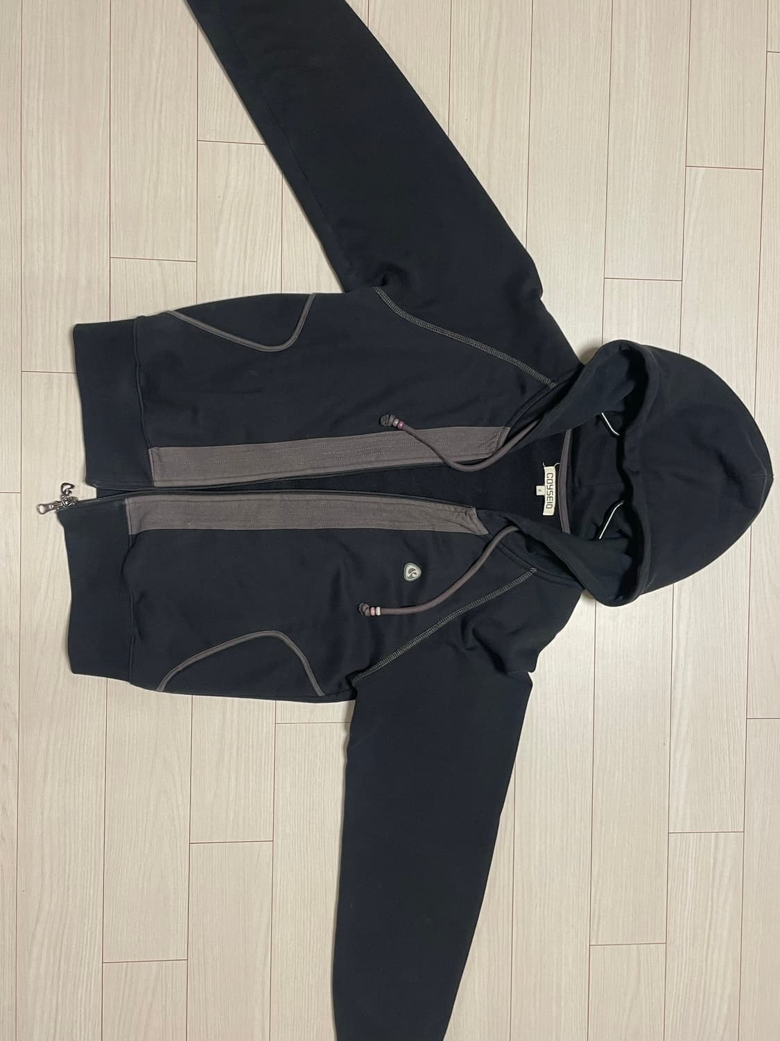 PUCKERING HOOD ZIP-UP BLACK 상품이미지3