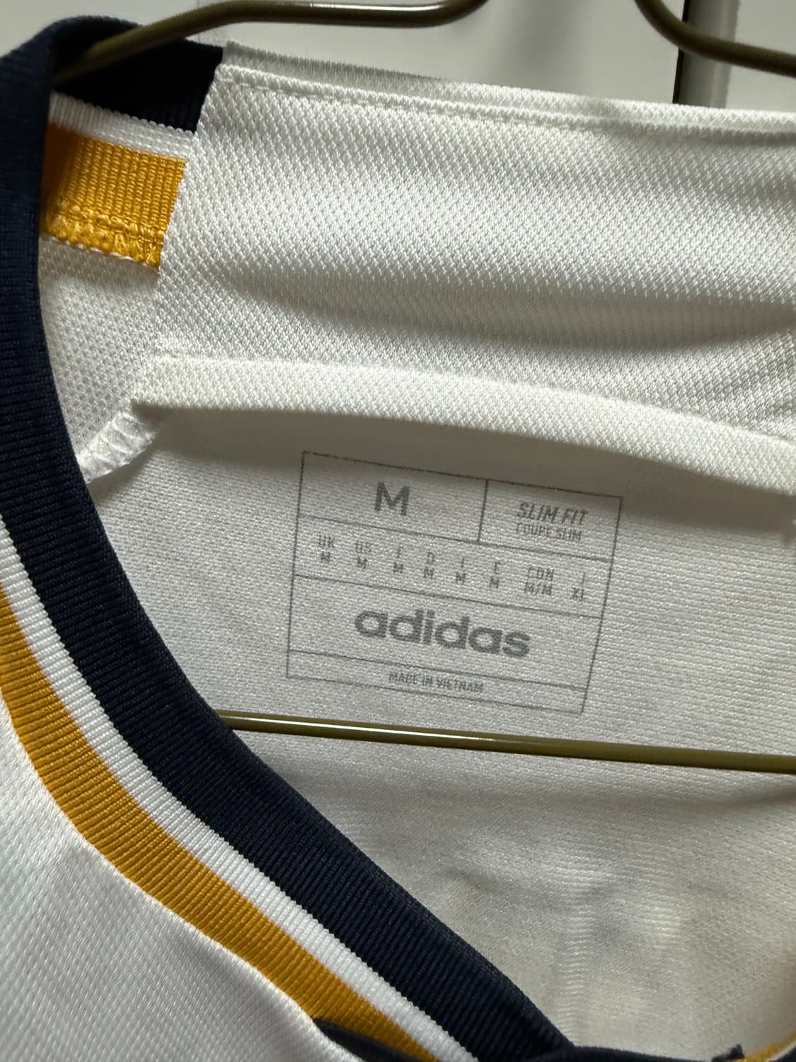 23-24 레알 마드리드 모드리치 유니폼 상품이미지3