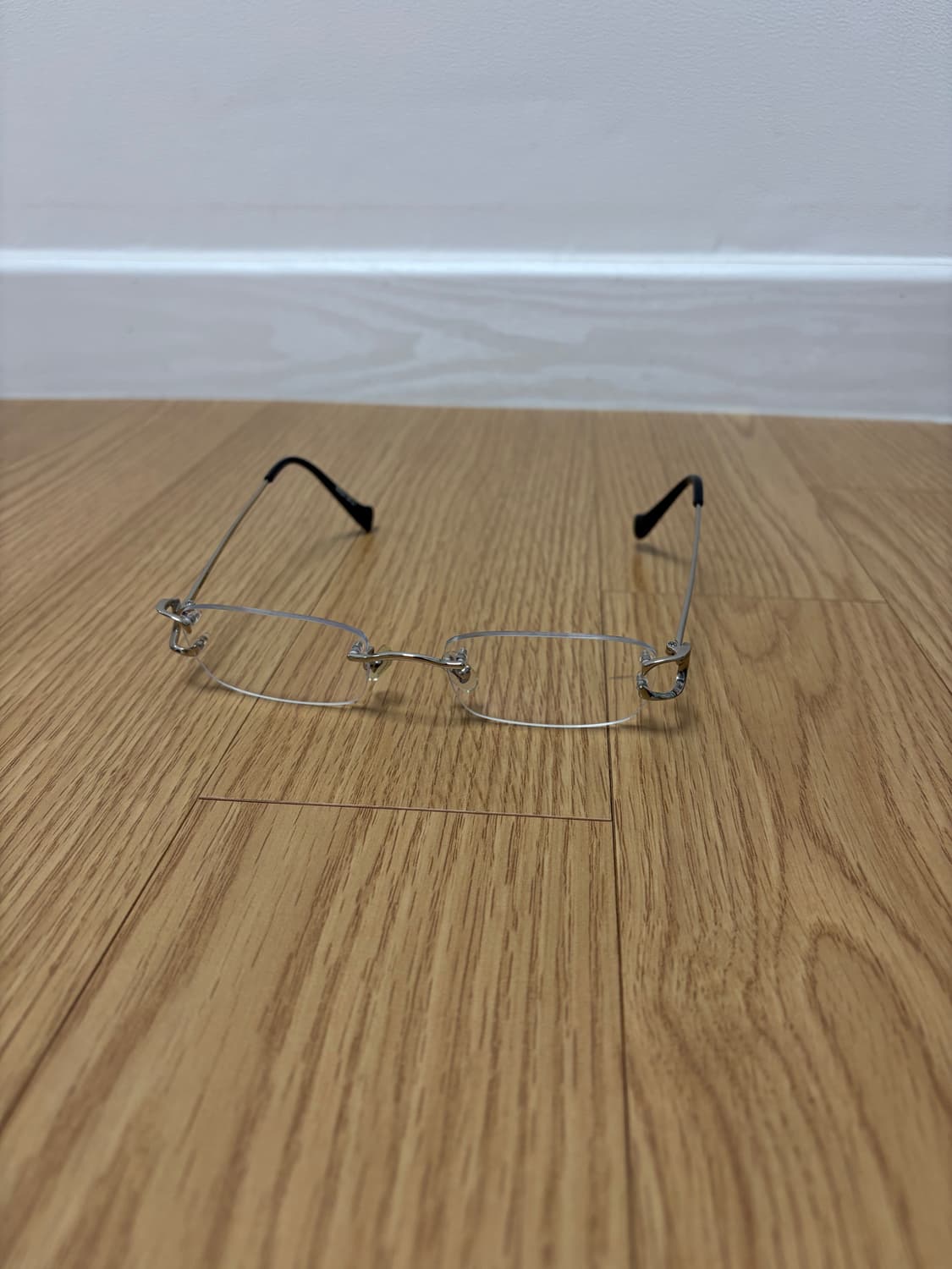 뮤지엄바이비컨 72 무테 안경 상품이미지3