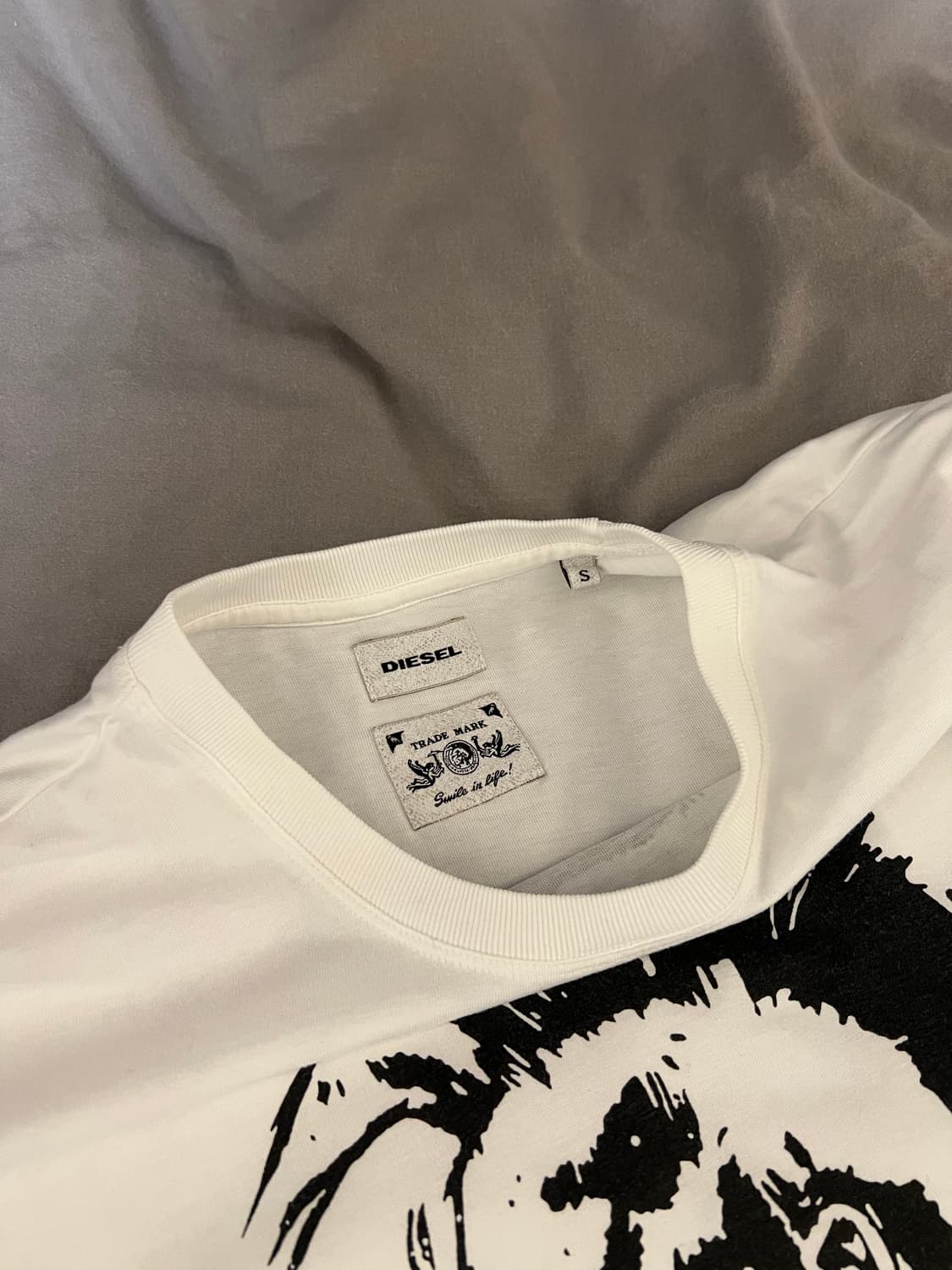 디젤 화이트 티셔츠 S 새제품 상품이미지2