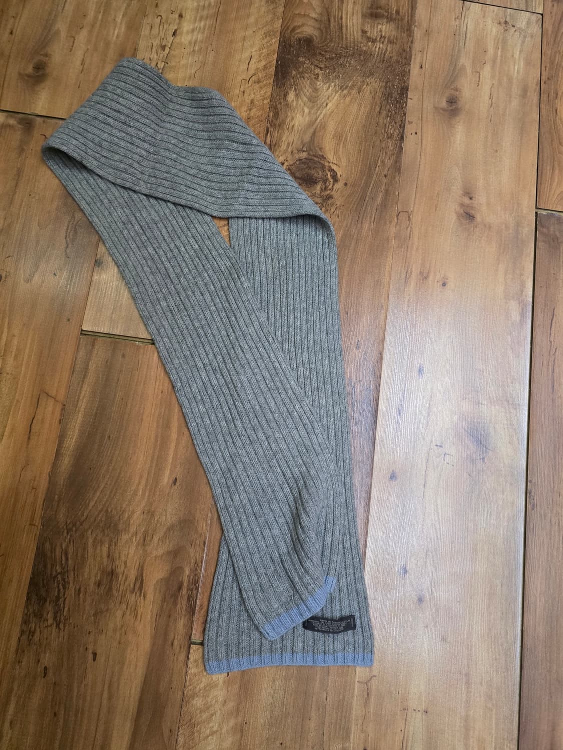 코치 스카프 판매합니다 상품이미지3