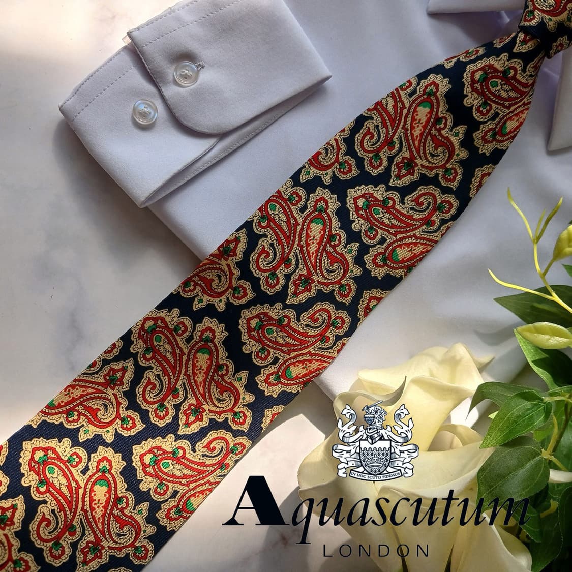 아쿠아스큐텀 네이비 레드 페이즐리 넥타이 9.5cm A+등급 E777
 상품이미지2