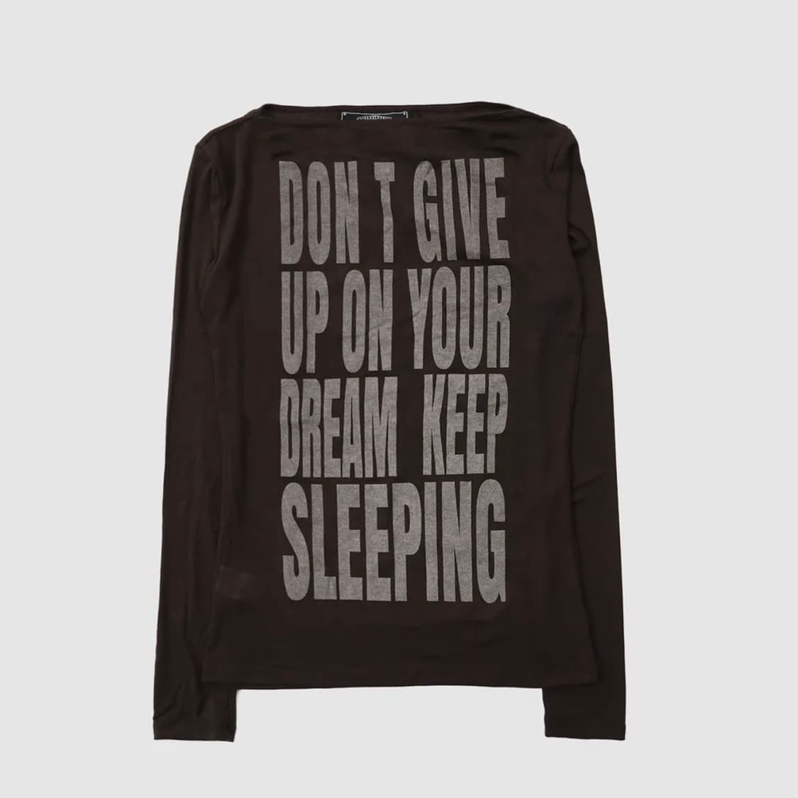 (1회착용) 배드블러드 KEEPSLEEPING 보트넥 루즈핏 티 초콜릿 상품이미지1
