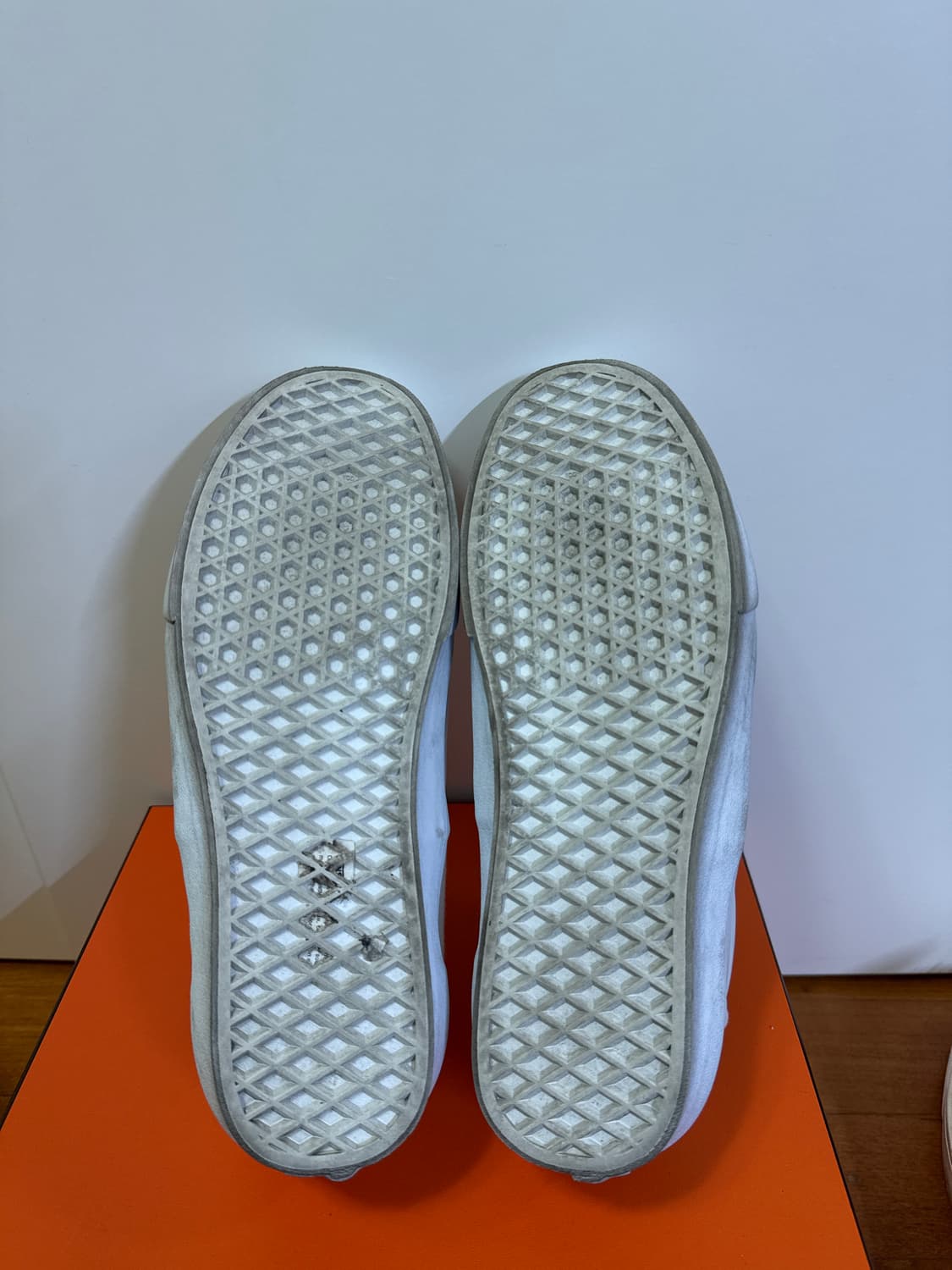 반스x볼트 엔지니어드 가먼츠 에라 고어 화이트 상품이미지2