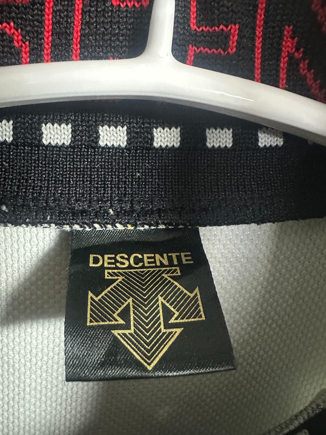 데상트 90s 풀 트랙 집업  상품이미지3