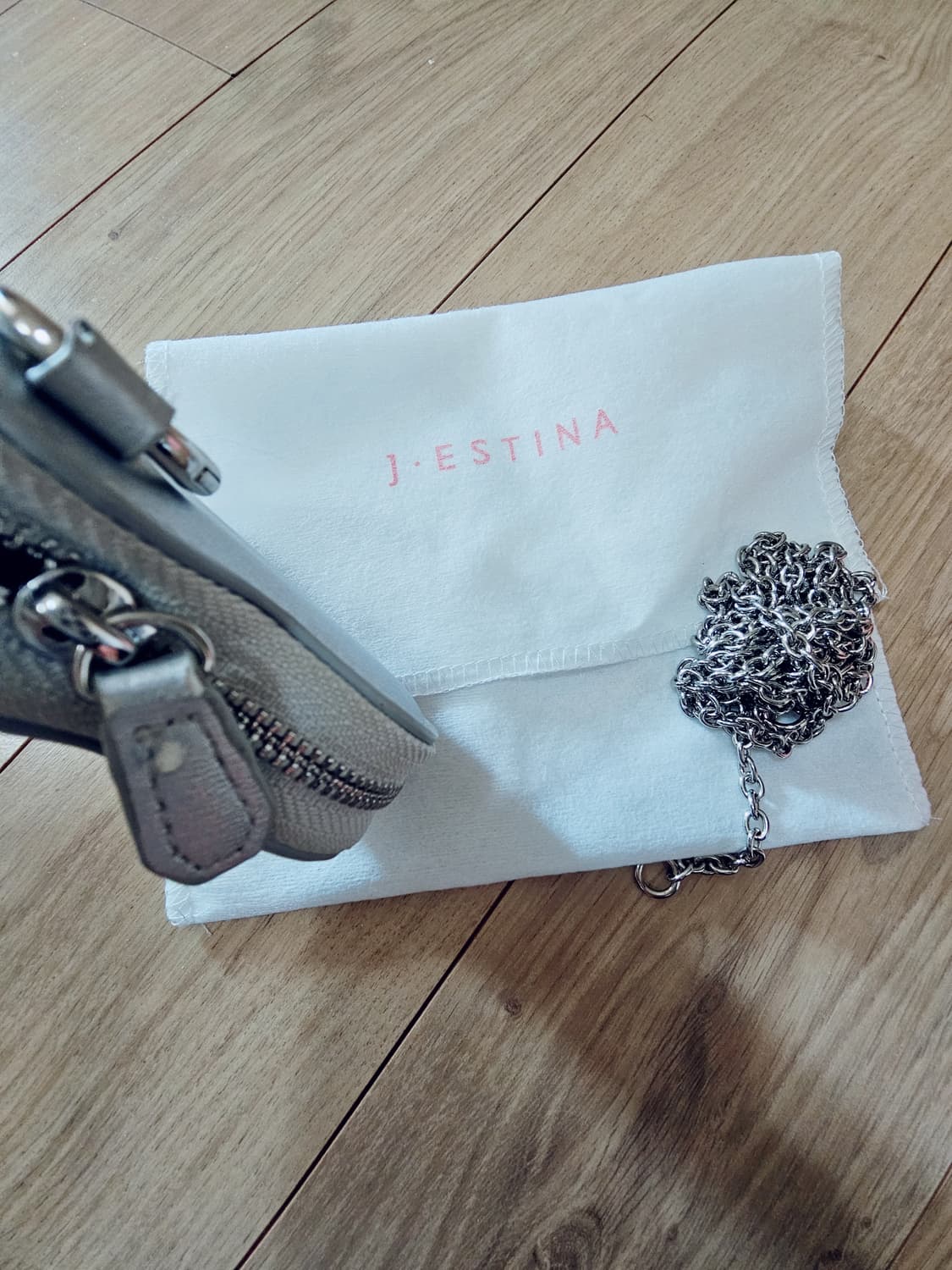 제이에스티나 하트 은색 체인 가방 상품이미지3