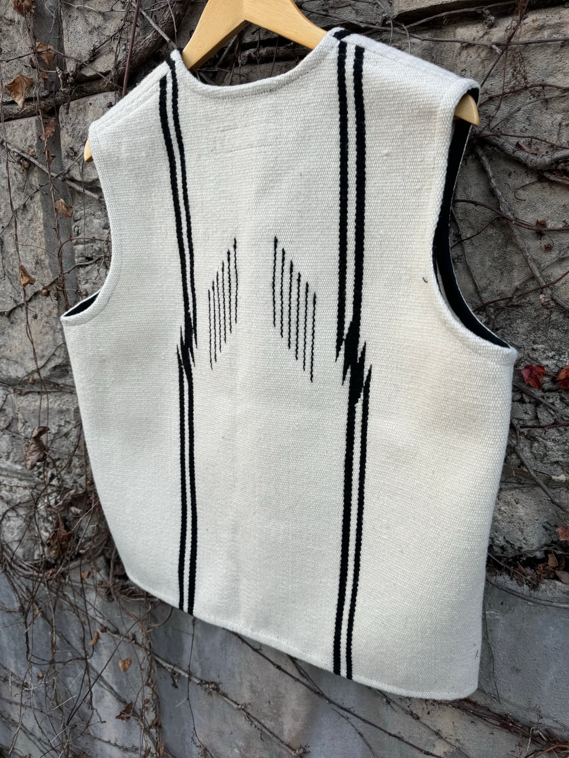 센티넬라 오르테가 핸드 우븐 울 치마요 베스트 조끼 빅사이즈 상품이미지4