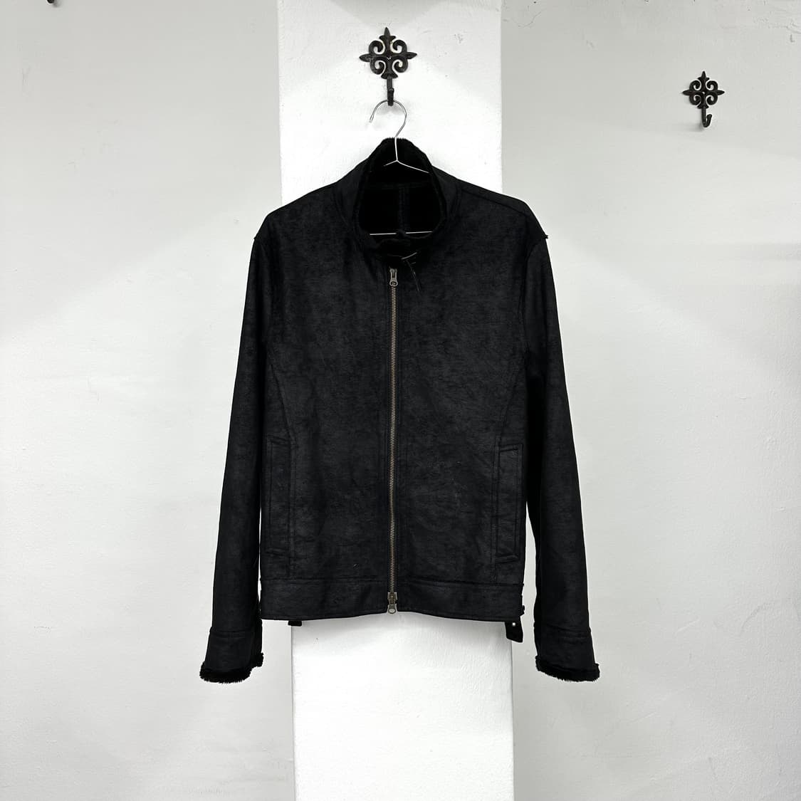 black waxed mouton jacket 상품이미지3