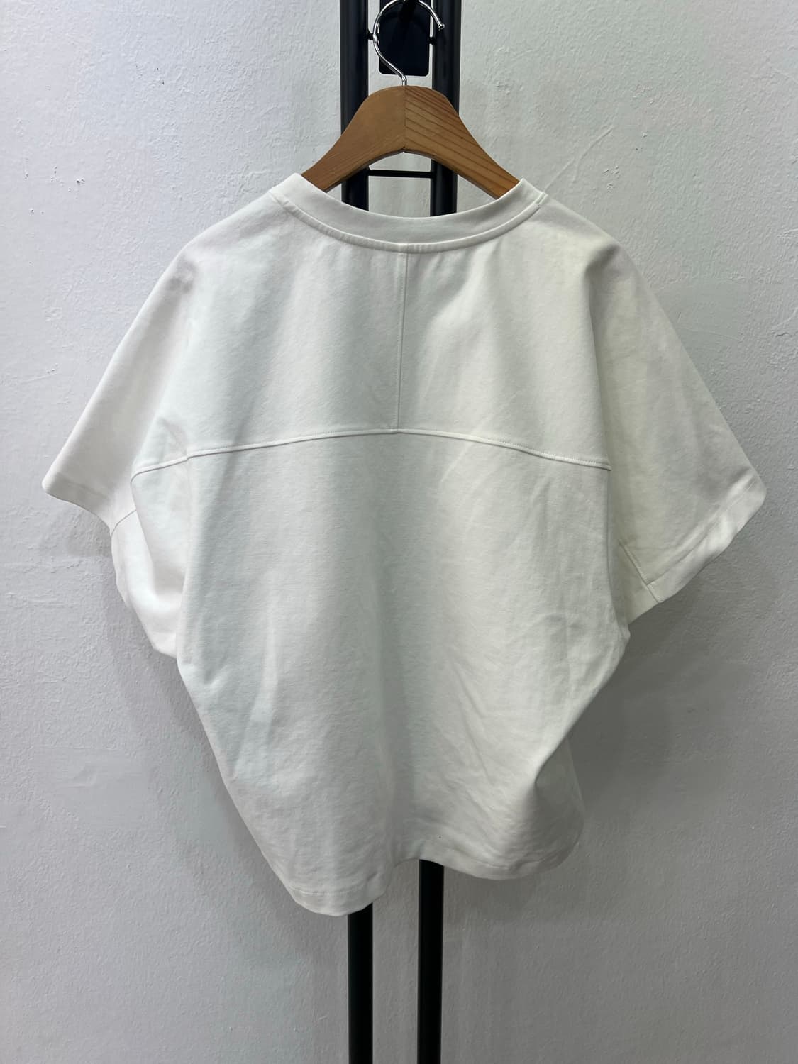 정품) 시스템 한섬 24ss 반팔티 90 F 상품이미지6
