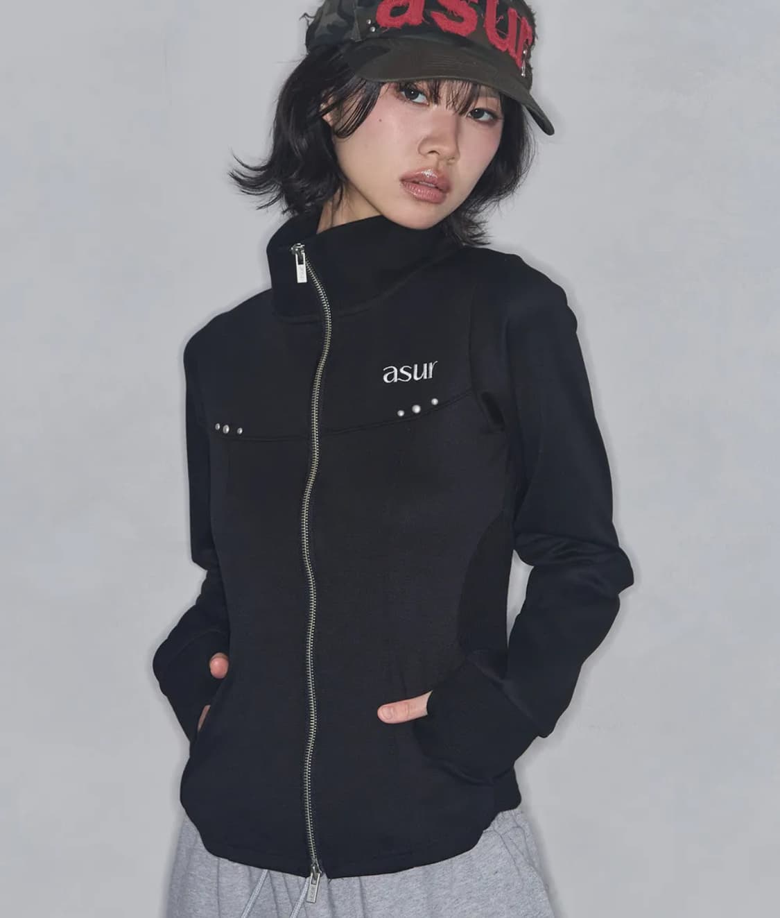 애즈유아 하이넥 리브 집업 블랙 상품이미지2