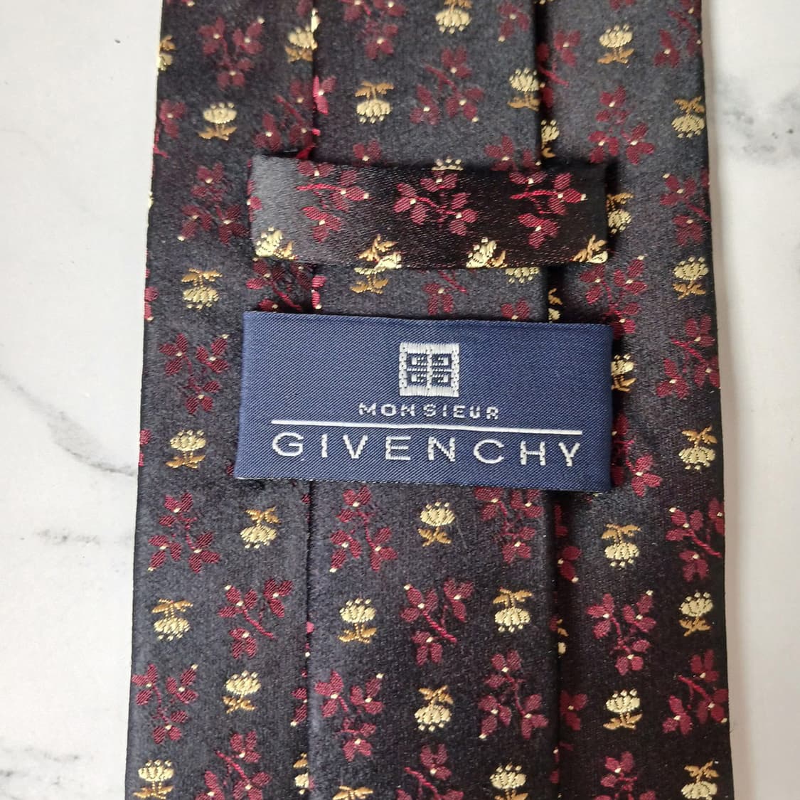 지방시 실크 블랙 플라워 자수 패턴 넥타이 9.6cm A+등급 E856 상품이미지9