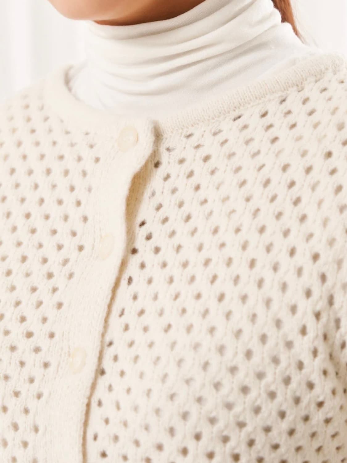 에잇세컨즈 | 아이보리 펀칭 카디건 크롭 가디건 M 상품이미지6