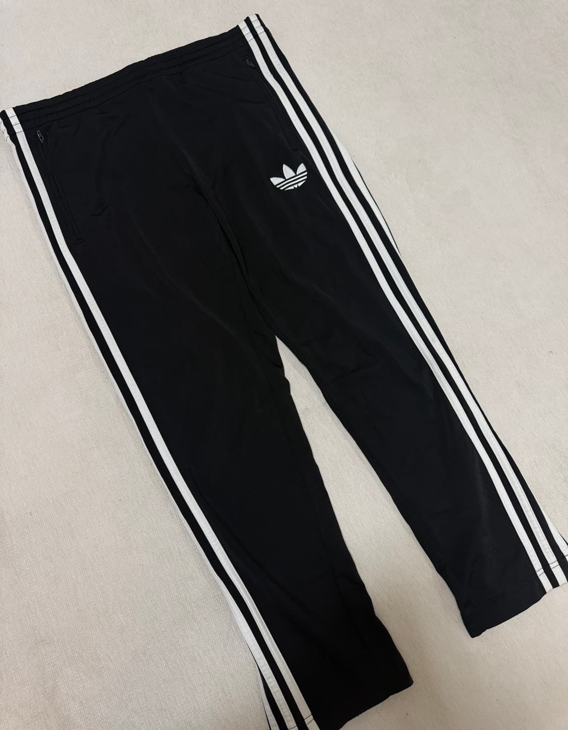 아디다스 구유로파 삼선 트랙 팬츠 상품이미지3
