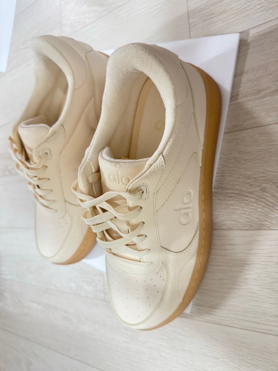 알로 alo 스니커즈 상품이미지1