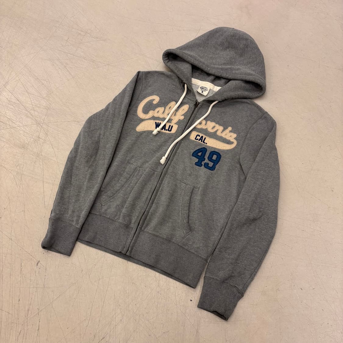 후아유 캘리포니아 그레이 후드집업 상품이미지1
