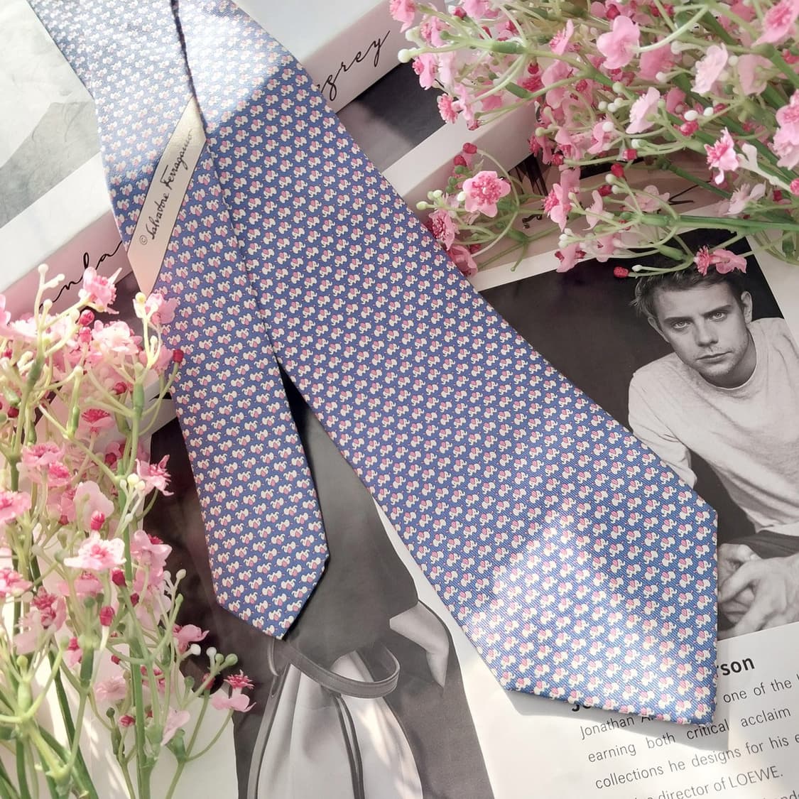 페라가모 실크 블루 코끼리 패턴 넥타이 9cm A+등급 K1405
 상품이미지2