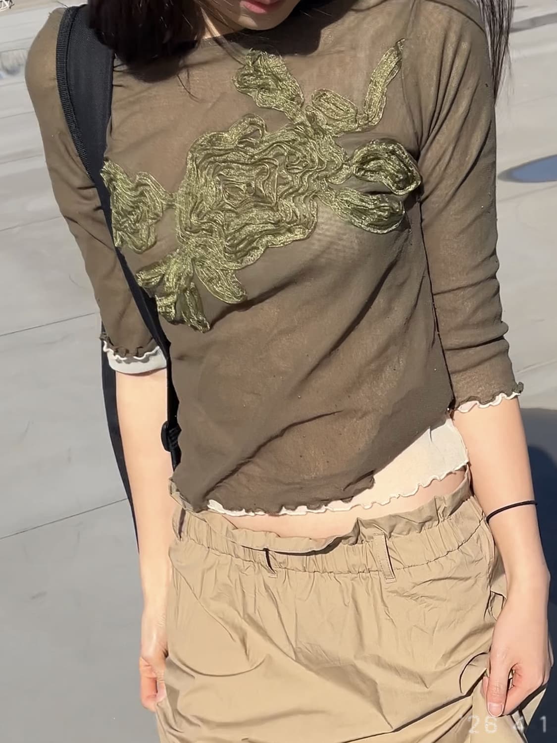 Olive Moss Mesh 올리브 메쉬 탑 상품이미지1