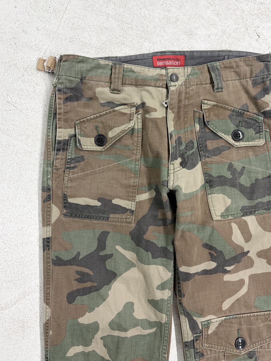 시멘틱 디자인 멀티 포켓 지퍼 카고 팬츠 상품이미지8