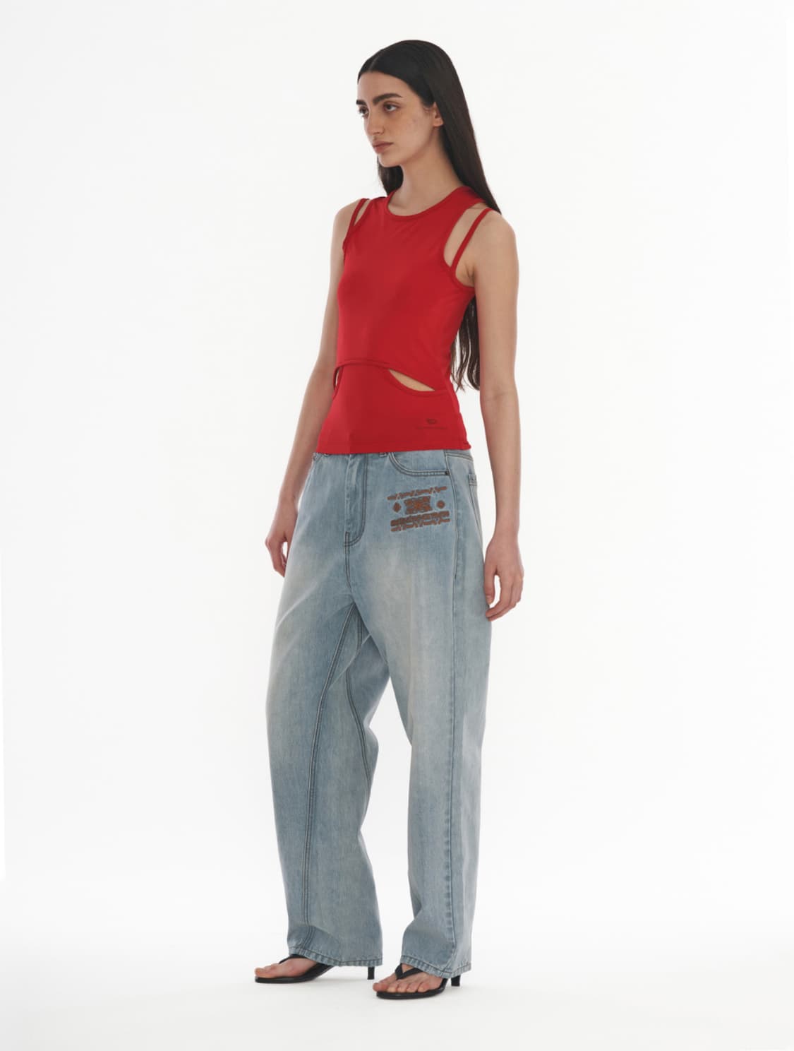 웰빙익스프레스 컷아웃 슬리브리스 레드 상품이미지4