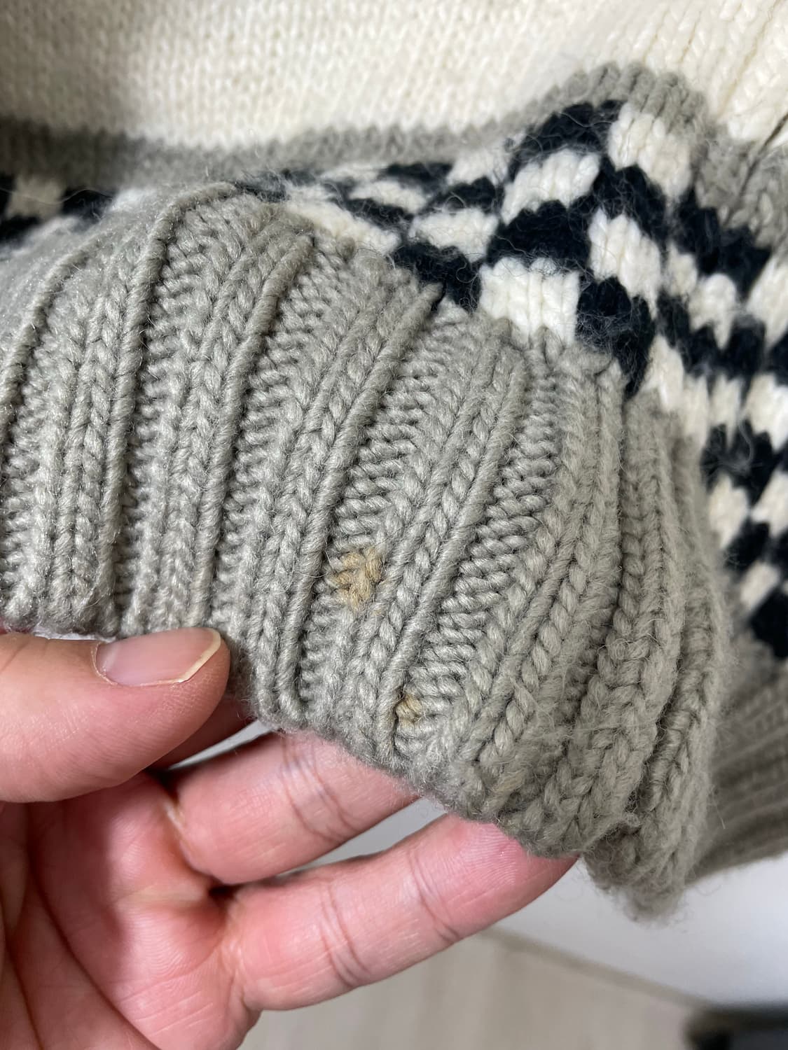 지유스튜디오세븐 백로고 헤비 가디건 M - K9 상품이미지6