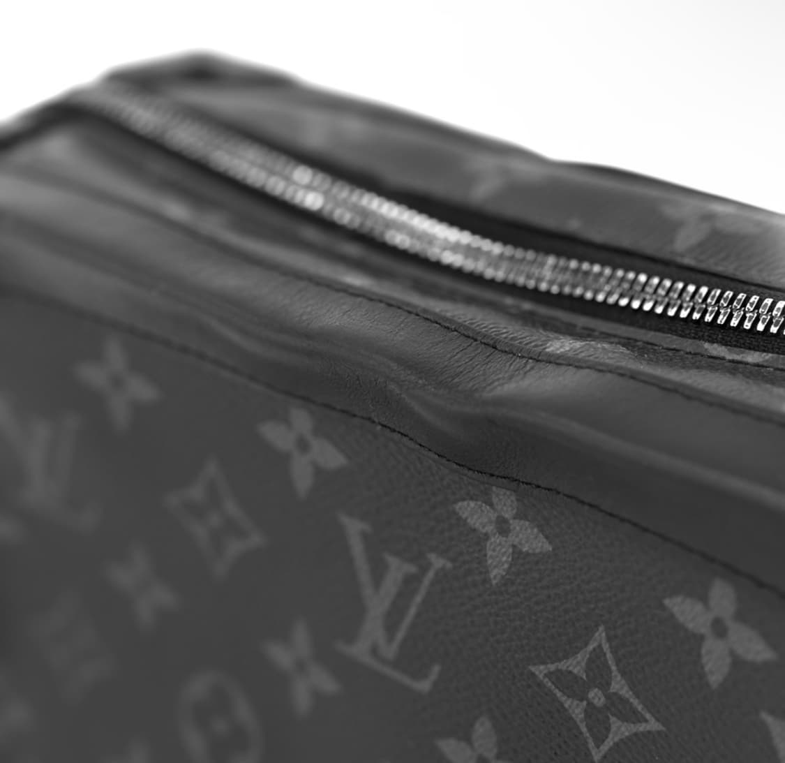 LV 루이비통 이클립스 모노그램 소프트 트렁크 크로스백 메신저백 블랙 상품이미지6